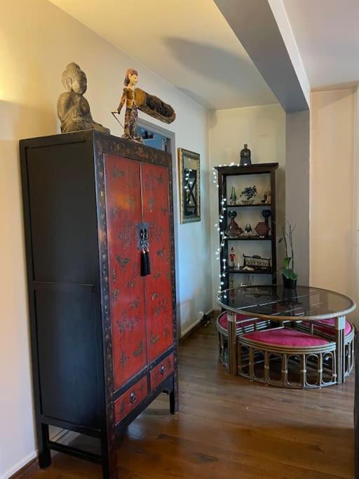 Appartement Sur Le Parvis De La Cathedrale Санліс Екстер'єр фото